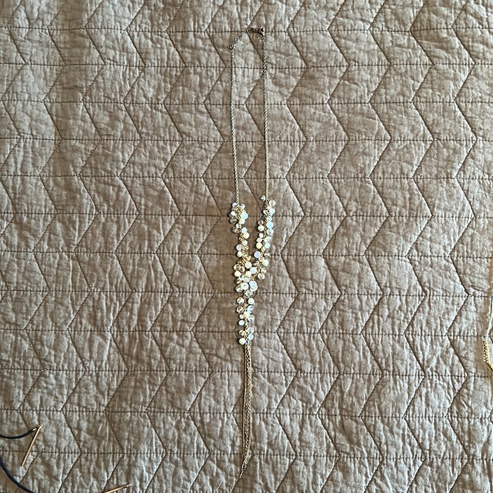 Necklaces - Picture 4 of 8